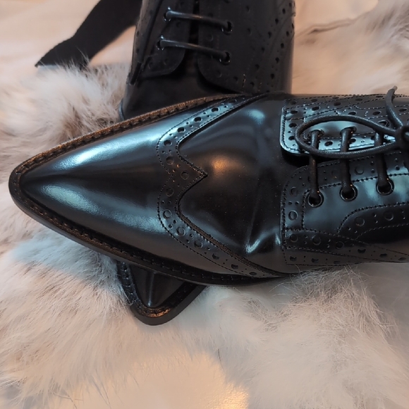 NWT ❤️ Victoria Beckham Classic Black Oxfords - Picture 3 of 8
